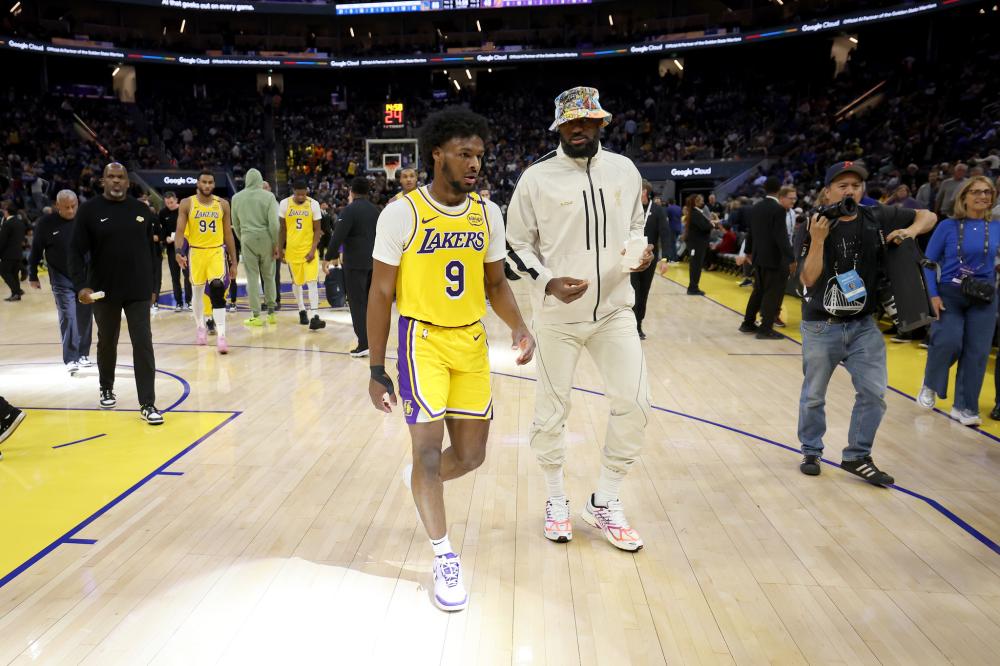 巴足球的完 巴足球的完